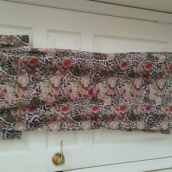 A-BUY NOW- NWOT Fashion Nova Floral Maxi Dress - Picture 9 of 10